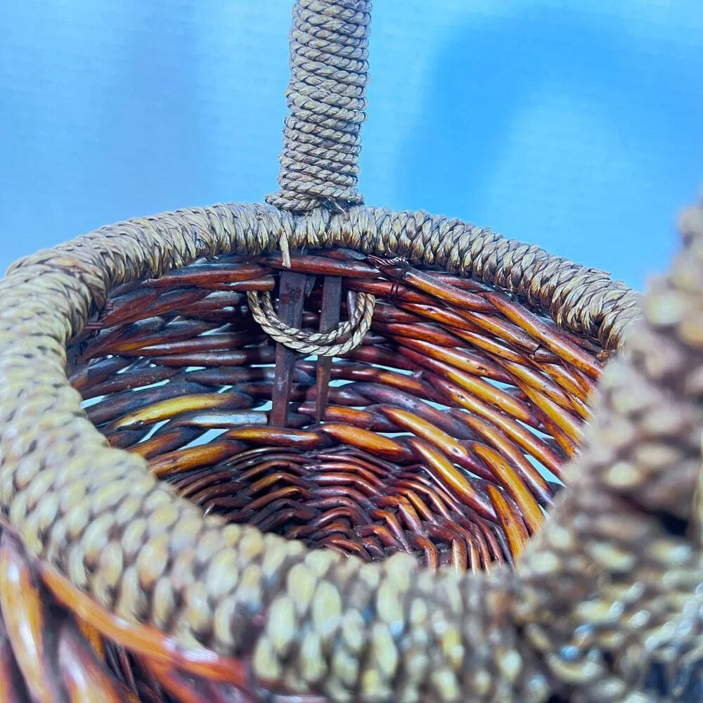 Vintage Round Basket Woven Handcrafted Brown‎ Rattan Wicker Twisted Rope Handle